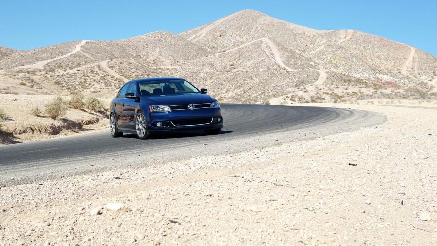  Volkswagen Jetta Helios Tribute 2014 года  (фото 16 из 20)